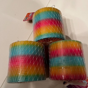 SLINKY / Slinkies! 3 Rainbow Colored Slinkies! (new) (k/x)